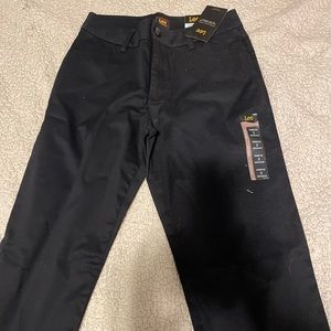 Lee Women's Wrinkle Free Relaxed Fit Straight Leg Pant Medium length